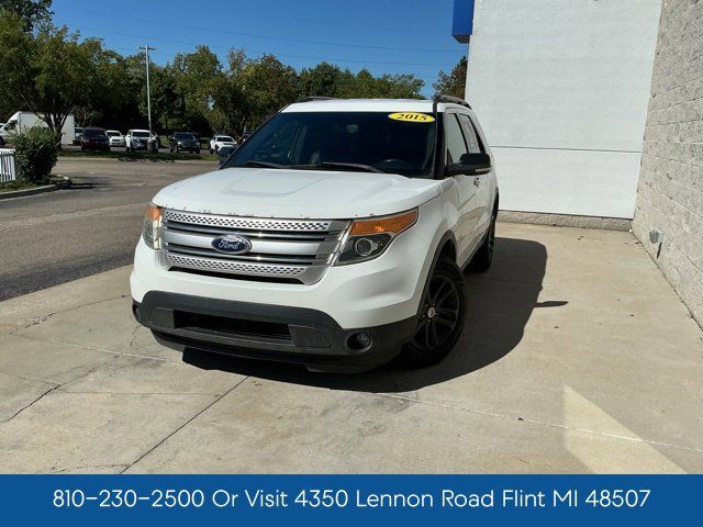 Used 2015 Ford Explorer XLT w/ Equipment Group 202B AWD/4WD image 4