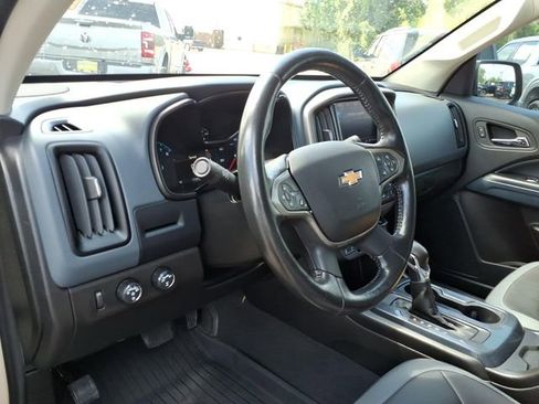 Used 2022 Chevrolet Colorado Z71 AWD/4WD image 20