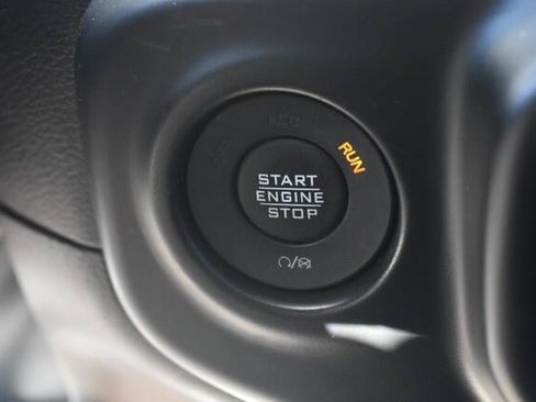 Used 2023 Jeep Wrangler Unlimited Sahara AWD/4WD image 30