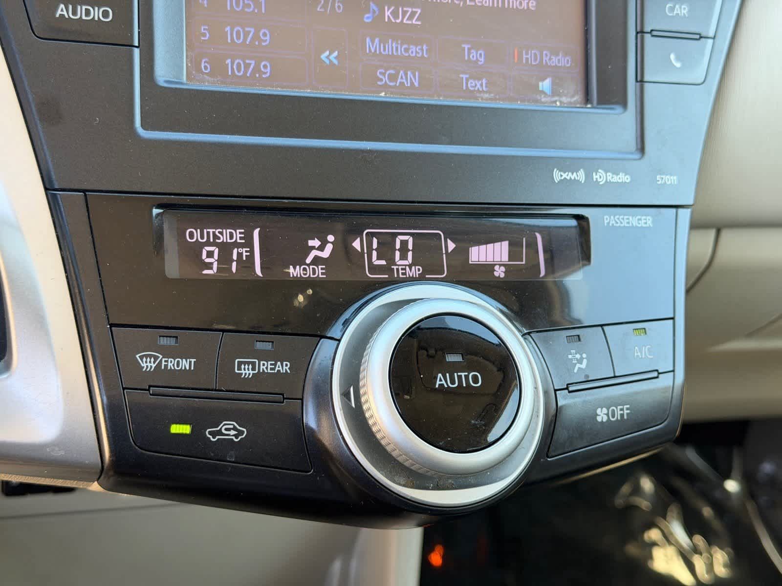 Used 2014 Toyota Prius V Five FWD image 27
