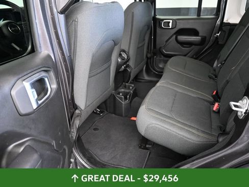 Used 2025 Jeep Wrangler Unlimited Sport AWD/4WD image 18