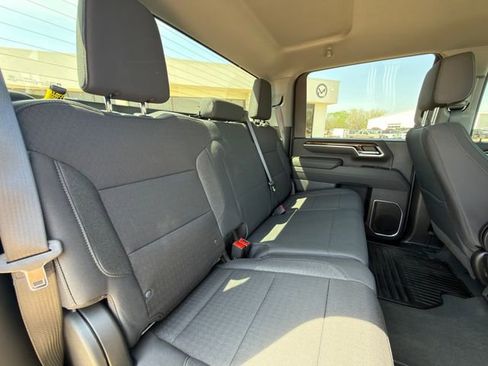 New 2026 GMC Sierra 2500 SLE w/ SLE Convenience Package image 31