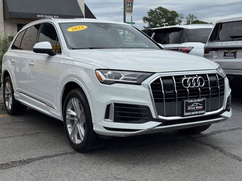 Used 2022 Audi Q7 3.0T Premium Plus w/ Premium Plus Package AWD/4WD image 18