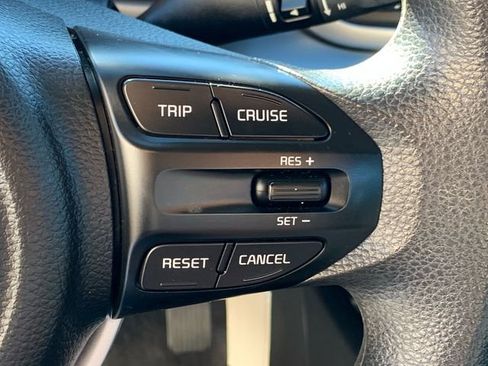 Used 2023 Kia Rio S image 27