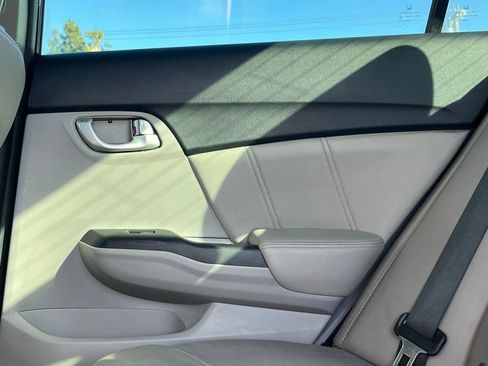 Used 2015 Honda Civic EX-L image 18