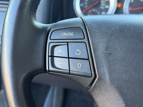 Used 2011 Volvo C70 T5 image 17