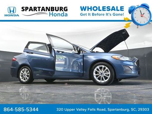 Used 2019 Ford Fusion SE image 40