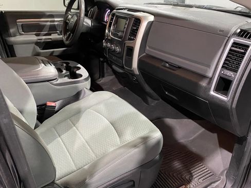 Used 2020 RAM 1500 Classic SLT image 6