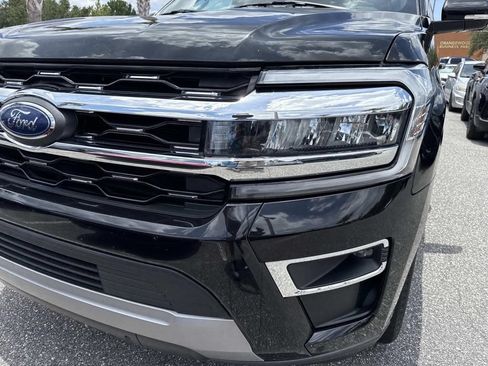 Used 2024 Ford Expedition Limited RWD image 9