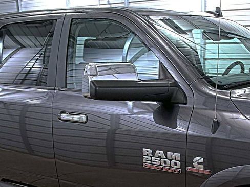 Used 2018 RAM 2500 Laramie image 15