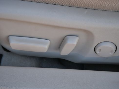 Used 2012 Toyota Camry XLE image 20