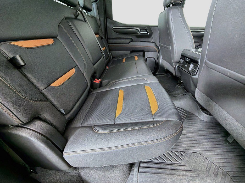 Used 2022 GMC Sierra 1500 AT4 w/ Technology Package AWD/4WD image 26