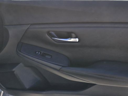 Certified 2022 Nissan Sentra SV image 8