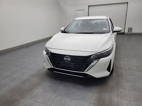 Used 2025 Nissan Sentra SV FWD image 15