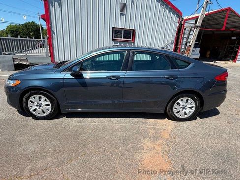 Used 2019 Ford Fusion S FWD image 8