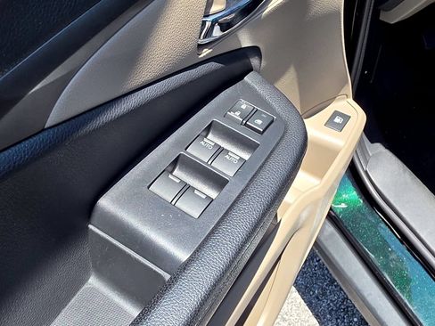 Used 2017 Honda Pilot EX image 16