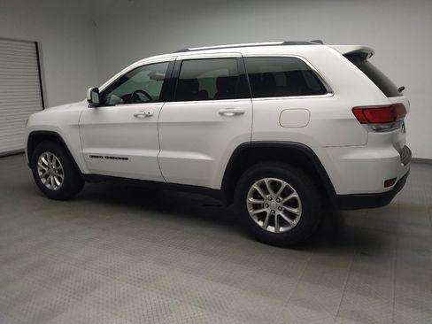 Used 2021 Jeep Grand Cherokee Laredo AWD/4WD image 3