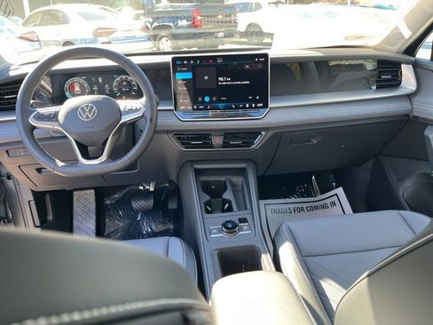 New 2026 Volkswagen Tiguan SE image 14