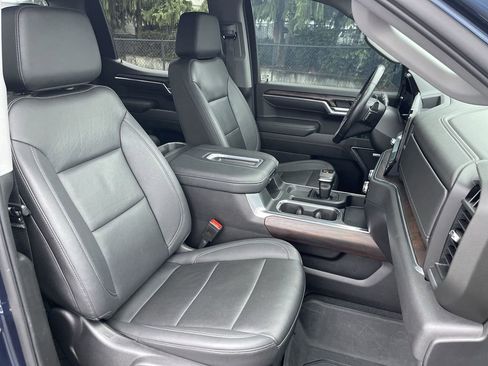 Used 2022 GMC Sierra 1500 SLT w/ SLT Convenience Package image 28