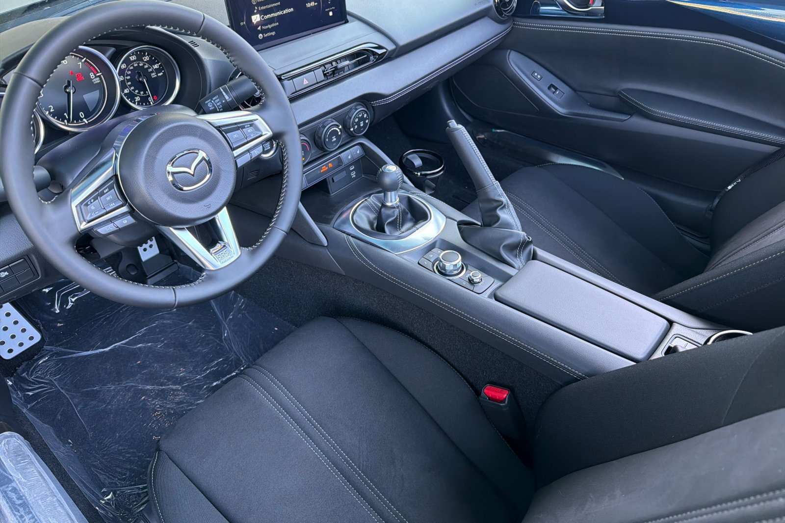 New 2026 MAZDA MX-5 Miata Club w/ Appearance Package RWD image 11