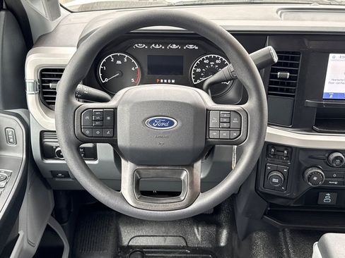 New 2025 Ford F550 4x4 Crew Cab Super Duty image 13
