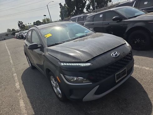 Used 2023 Hyundai Kona SEL w/ Cargo Package FWD image 3