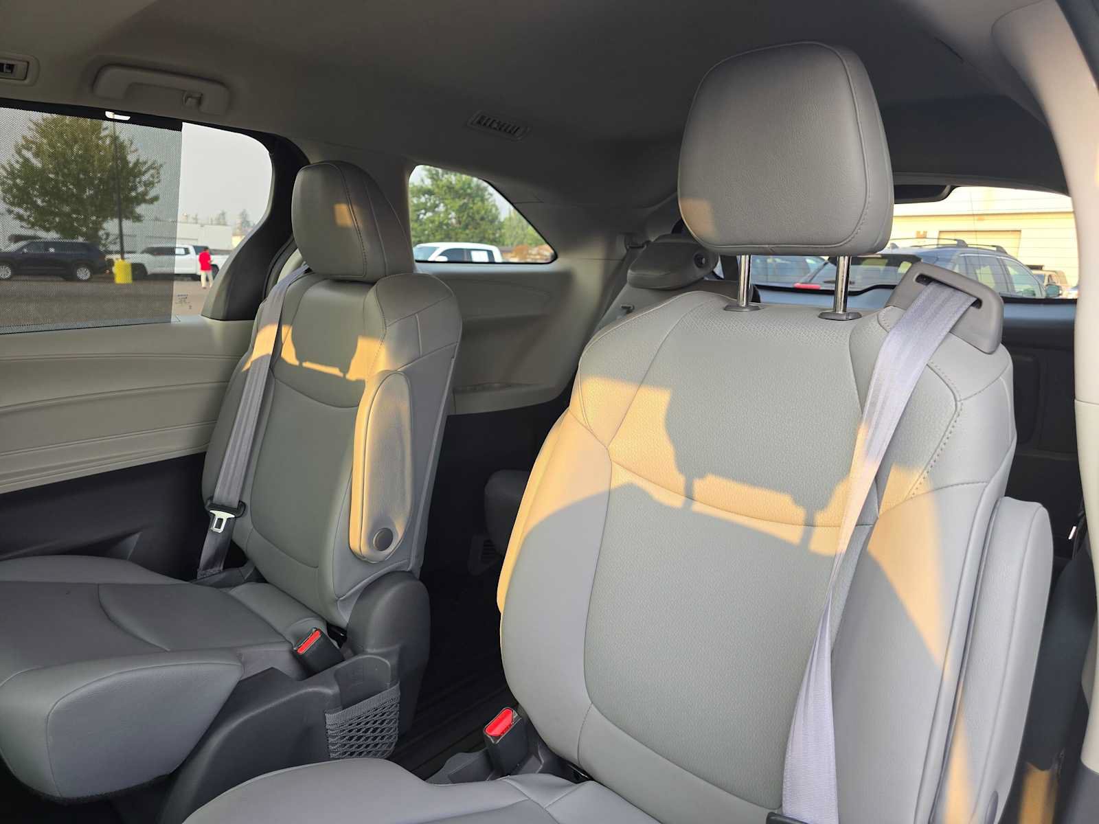 Certified 2021 Toyota Sienna XLE FWD image 19