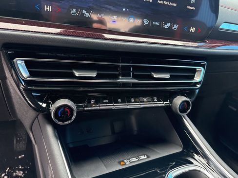 New 2026 Chevrolet Traverse RS image 31