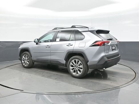 New 2025 Toyota RAV4 XLE Premium image 5