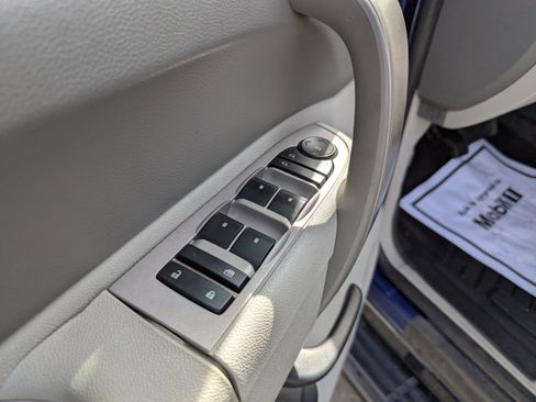 Used 2013 Chevrolet Silverado 1500 LT image 11