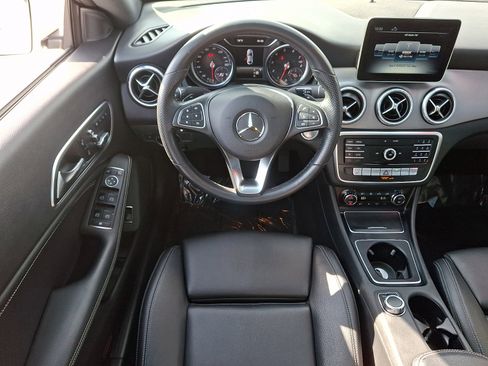 Used 2019 Mercedes-Benz CLA 250 4MATIC image 11