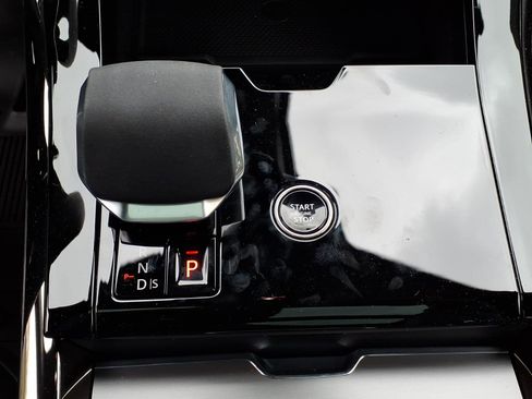New 2026 Land Rover Range Rover Sport SE AWD/4WD image 13