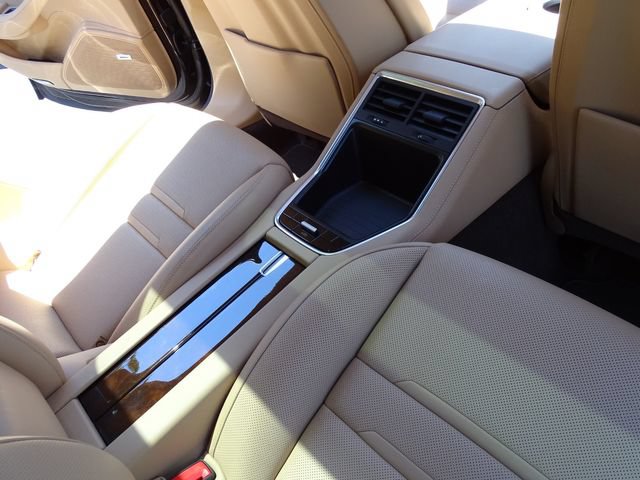 Used 2020 Porsche Panamera RWD image 14