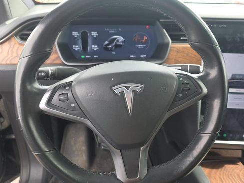 Used 2019 Tesla Model X 100D image 9