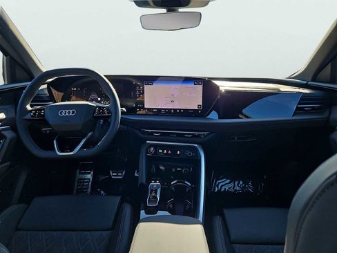 New 2025 Audi SQ5 Premium Plus image 5