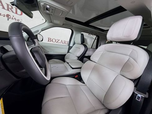 New 2026 Lincoln Navigator L Reserve AWD/4WD image 22