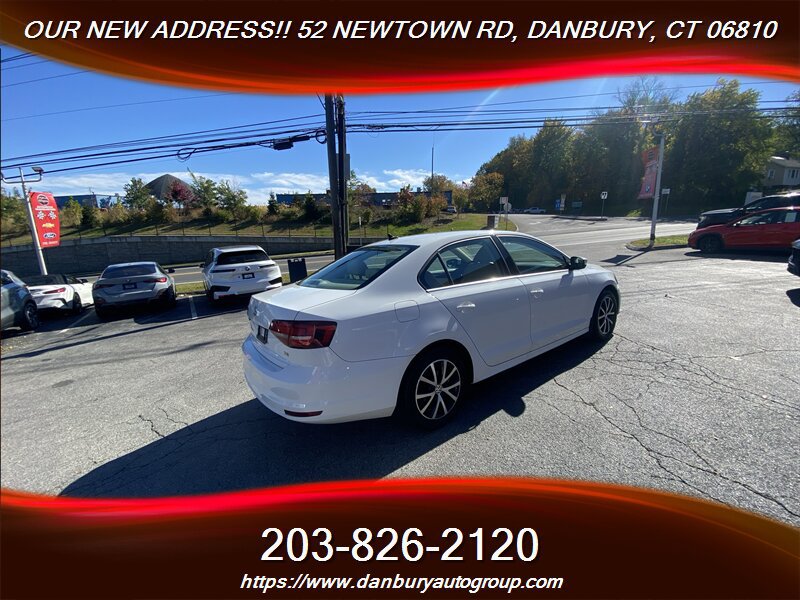 Used 2017 Volkswagen Jetta SE FWD image 6