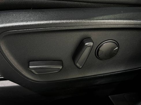 Used 2020 Ford Escape SEL FWD image 17
