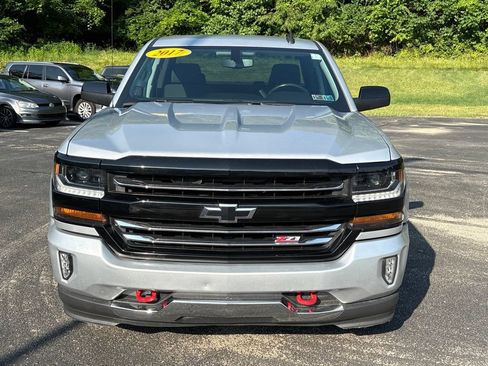 Used 2017 Chevrolet Silverado 1500 LT w/ Redline Edition AWD/4WD image 8