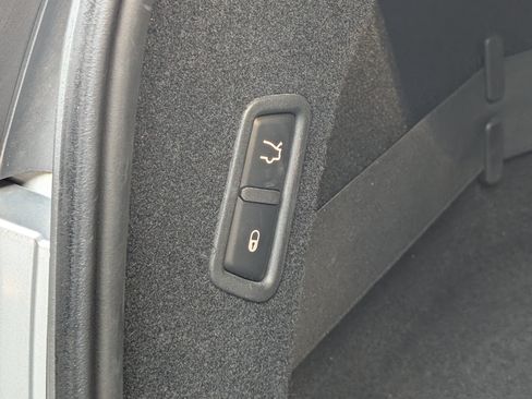 Used 2017 Maserati Levante S AWD/4WD image 20