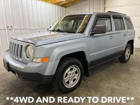 Used 2014 Jeep Patriot Sport w/ Power Value Group AWD/4WD image 3