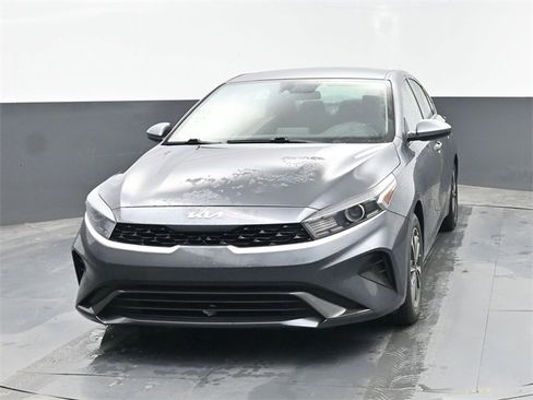 Used 2023 Kia Forte LXS image 20