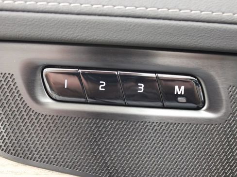 New 2026 Volvo XC90 B6 Plus w/ Protection Package Premier AWD/4WD image 19