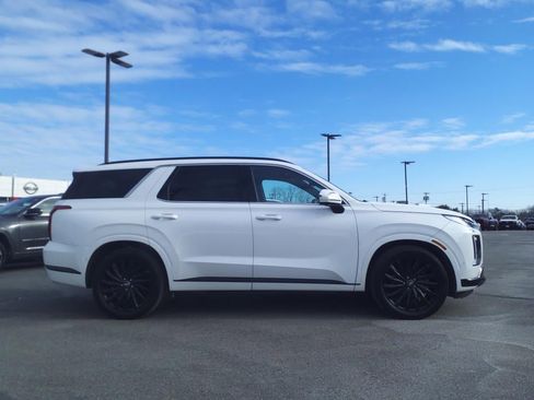 Used 2024 Hyundai Palisade Calligraphy image 5