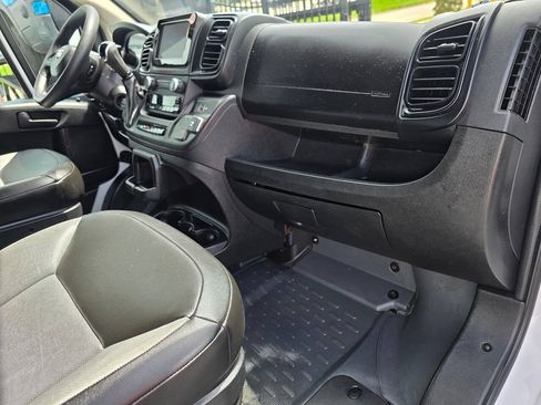 Used 2023 RAM ProMaster 2500 FWD image 18