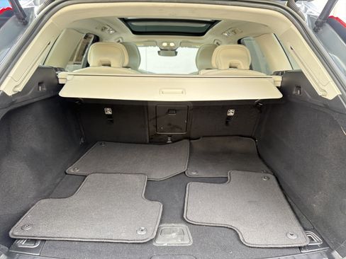 Certified 2024 Volvo XC60 B5 Core AWD/4WD image 20