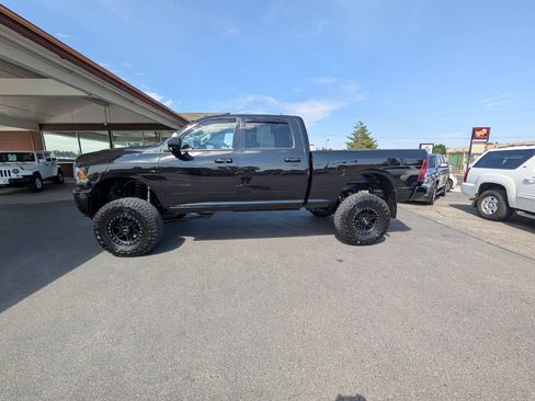 Used 2017 RAM 2500 Laramie w/ Sport Appearance Group AWD/4WD image 4