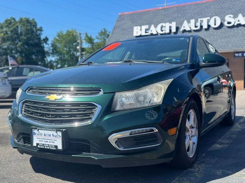 Used 2015 Chevrolet Cruze LT FWD image 3