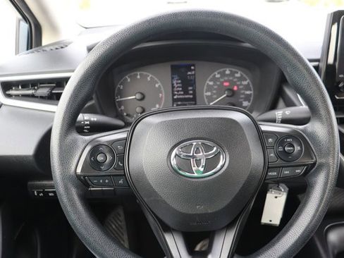 Used 2023 Toyota Corolla LE image 19