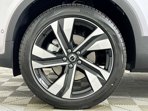 New 2026 Volvo XC40 B5 Ultra w/ Climate Package image 30